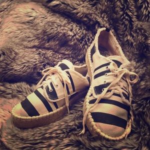 DV by Dolce Vita Espadrille Platform Sneakers